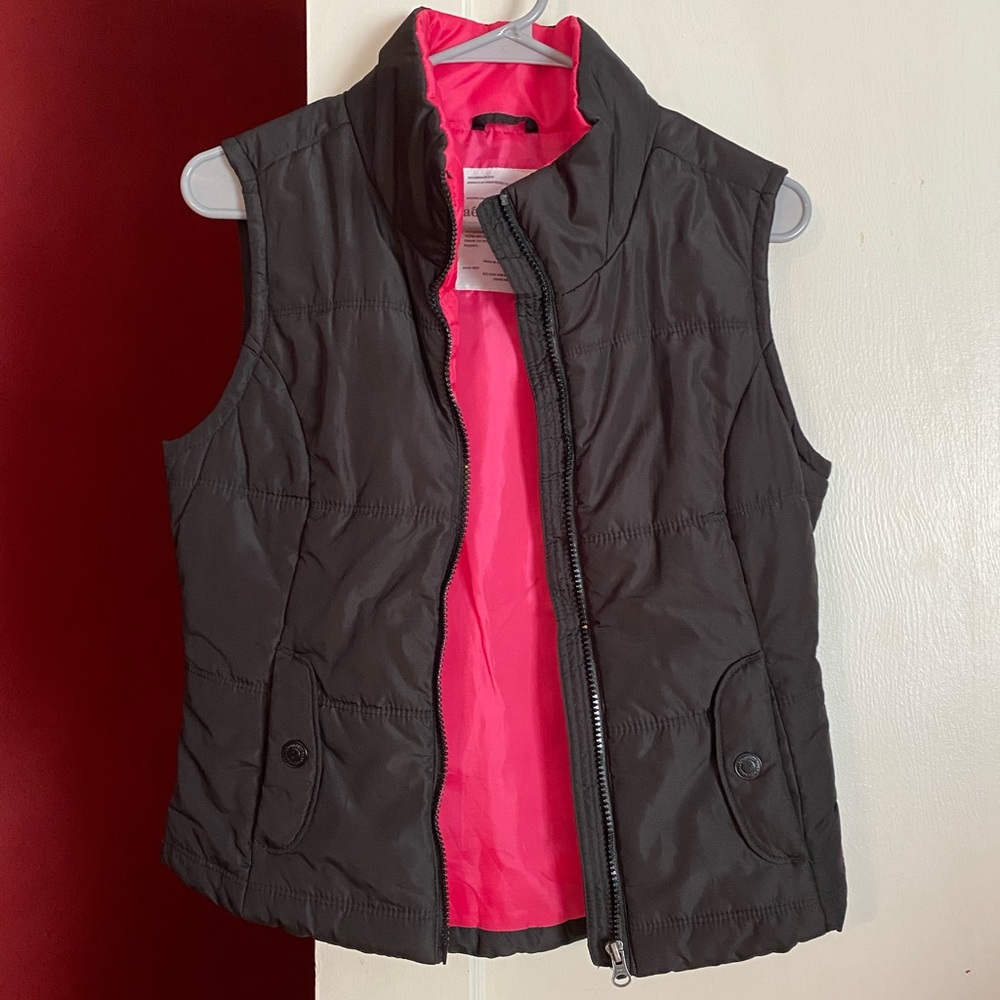 Light weight thin puff vest w/pockets